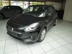 Super black pearl Gebraucht 2023 Suzuki Swift Kleinwagen | 18.899 € (Fairer Preis)