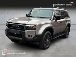 Braun Neu 2025 Toyota Land Cruiser Executive SUV | 82.783 € (Guter Preis)