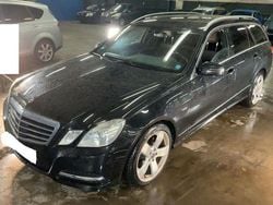 Schwarz Gebraucht 2012 Mercedes E200 Avantgarde Kombi | 9.499 € (Guter Preis)