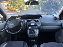 Schwarz Gebraucht 2005 Renault Scénic II Van / Kleinbus | 1.700 € (Fairer Preis)