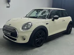 Weiß Gebraucht 2015 Mini ONE Kleinwagen | 7.990 € (Fairer Preis)
