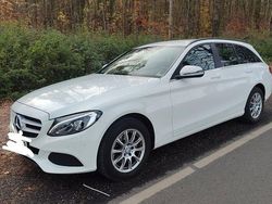 Weiß Gebraucht 2017 Mercedes C180 Limousine | 14.000 € (Superpreis)