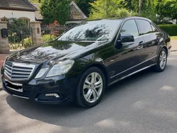 Schwarz Gebraucht 2010 Mercedes E200 Avantgarde Limousine | 7.800 € (Superpreis)
