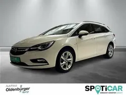Schneeweiß Gebraucht 2017 Opel Astra Dynamic Kombi | 12.545 € (Fairer Preis)