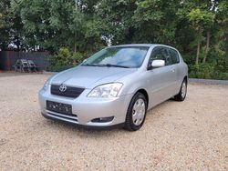 Silber Gebraucht 2004 Toyota Corolla Sol Limousine | 2.980 € (Fairer Preis)