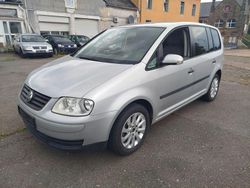 Silber Gebraucht 2003 VW Touran Trendline Van / Kleinbus | 1.900 € (Fairer Preis)