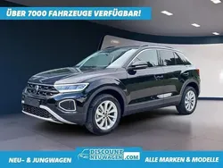 Deep black perleffekt Gebraucht 2025 VW T-Roc Life SUV | 31.790 € (Superpreis)