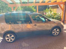 Braun Gebraucht 2013 Skoda Roomster Kombi | 7.222 € (Guter Preis)
