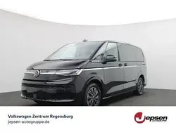 Deep black perleffekt Gebraucht 2024 VW T7 Style Van | 59.870 € (Etwas zu teuer)