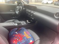 Rot Gebraucht 2019 Mercedes A200 Limousine | 26.200 € (Teuer)