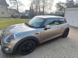 Grau Gebraucht 2018 Mini ONE Pepper Kleinwagen | 14.250 € (Guter Preis)