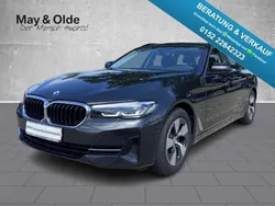 Grau Gebraucht 2022 BMW 520 Kombi | 31.444 € (Guter Preis)