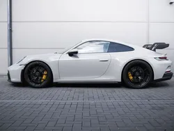 Grau Gebraucht 2023 Porsche 992 | 202.900 € (Guter Preis)