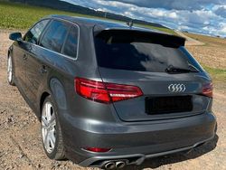 Grau Gebraucht 2018 Audi A3 S-Line Limousine | 19.000 € (Fairer Preis)