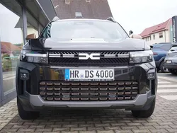 Perlmuttschwarz metallic Neu 2025 Dacia Bigster Extreme SUV | 33.969 € (Fairer Preis)