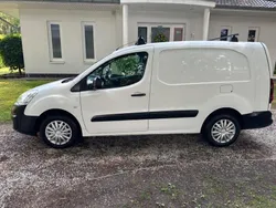 Weiß Gebraucht 2017 Peugeot Partner Van / Kleinbus | 5.450 € (Superpreis)