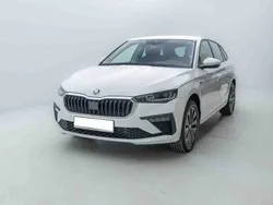 Weiß Gebraucht 2022 Skoda Scala Drive Kleinwagen | 32.140 €