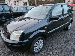 Schwarz Gebraucht 2005 Ford Fusion Limousine | 1.975 € (Etwas zu teuer)