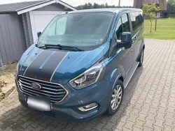 Blau Gebraucht 2019 Ford Tourneo Kombi | 33.600 € (Etwas zu teuer)
