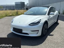 Weiß Gebraucht 2021 Tesla Model 3 Long Range Limousine | 30.600 € (Teuer)