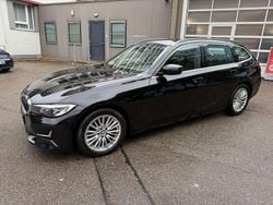Schwarz Gebraucht 2021 BMW 320 Luxury Line Limousine | 23.999 € (Guter Preis)