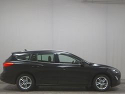 Obsidian schwarz Gebraucht 2022 Ford Focus Cool & Connect Kombi | 10.980 € (Superpreis)