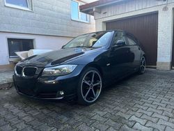 Schwarz Gebraucht 2012 BMW 318 Limousine | 5.500 € (Superpreis)
