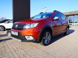 Rot Gebraucht 2019 Dacia Sandero Prestige SUV | 10.990 €