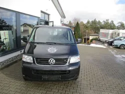 Black magic perleffekt Gebraucht 2006 VW T5 Comfortline Van | 5.500 €