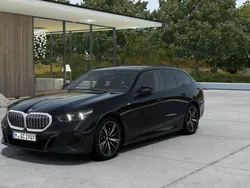 Schwarz Gebraucht 2024 BMW 520 M Sport | 55.499 €