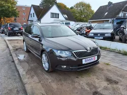 Braun Gebraucht 2014 Skoda Superb LAURIN & KLEMENT Kombi | 12.290 € (Etwas zu teuer)