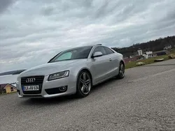Eissilber metallic Gebraucht 2008 Audi A5 Coupé | 4.450 €