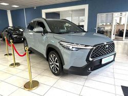 Grau Gebraucht 2024 Toyota Corolla Cross Comfort SUV | 29.999 €