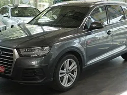 Grau Gebraucht 2016 Audi Q7 Sport SUV | 25.991 € (Fairer Preis)