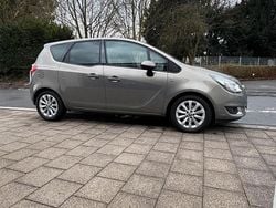 Braun Gebraucht 2016 Opel Meriva drive Van / Kleinbus | 5.999 € (Guter Preis)