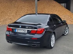 Schwarz Gebraucht 2015 BMW 750L M Sport Limousine | 22.500 €
