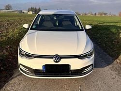 Weiß Gebraucht 2022 VW Golf VIII Active Kleinwagen | 18.400 € (Superpreis)