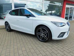 Weiß Gebraucht 2021 Seat Ibiza FR Limousine | 16.990 € (Etwas zu teuer)