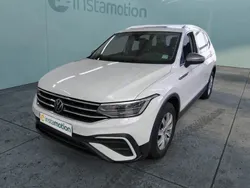 Weiß Gebraucht 2022 VW Tiguan Allspace Life SUV | 30.733 € (Guter Preis)