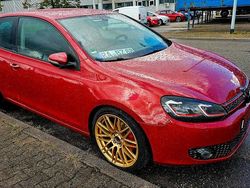 Rot Gebraucht 2009 VW Golf VI Kleinwagen | 6.000 € (Teuer)