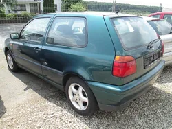 Grün Gebraucht 1996 VW Golf Coupé | 499 € (Guter Preis)