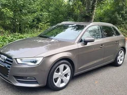 Grau Gebraucht 2014 Audi A3 Sportback Comfort Limousine | 12.200 € (Fairer Preis)