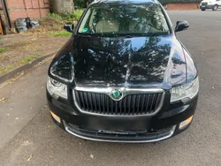 Schwarz Gebraucht 2011 Skoda Superb Kombi | 4.750 € (Fairer Preis)