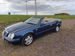 Blau Gebraucht 1998 Mercedes CLK200 Elegance Cabrio | 1.999 € (Superpreis)