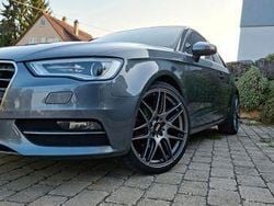 Grau Gebraucht 2014 Audi A3 Attraction Limousine | 7.800 € (Etwas zu teuer)