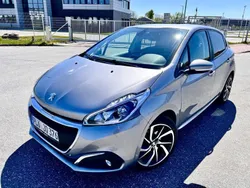 Silber Gebraucht 2019 Peugeot 208 Signature Sky Kleinwagen | 9.999 € (Superpreis)