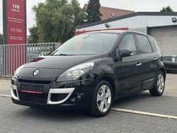 Schwarz Gebraucht 2011 Renault Scénic III Dynamique Van / Kleinbus | 6.990 € (Fairer Preis)