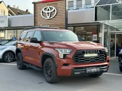 Braun Gebraucht 2024 Toyota Sequoia SUV | 124.990 €