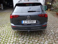 Grau Gebraucht 2023 VW Golf VIII Style Kombi | 31.850 € (Fairer Preis)