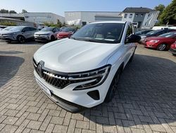 Weiß (perlmuttweiß) Neu 2025 Renault Austral Techno SUV | 38.790 € (Fairer Preis)